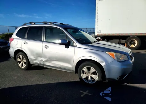 2015 Subaru Forester 2.5I Premium z USA, uszkodzony, nr VIN JF2SJADC5FH402737